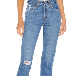 LEVIS WEDGIE STRAIGHT JEANS! Size 30